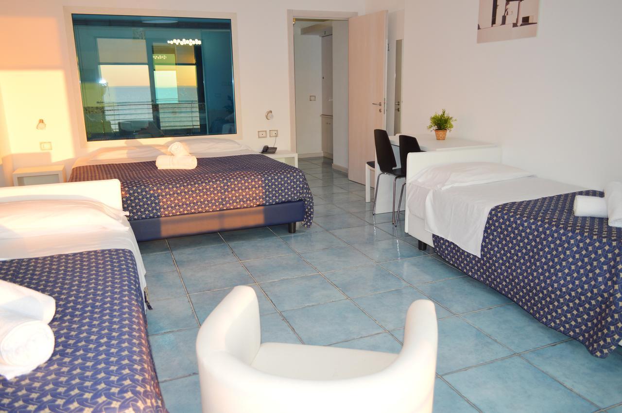 Capo Nettuno Hotel Capo dʼOrlando Exteriér fotografie
